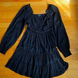Puff Long Sleeve Smock Dress (Small) in Black
